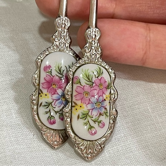 🟡Vintage Floral Set of Spoons & Forks - Picture 3 of 17